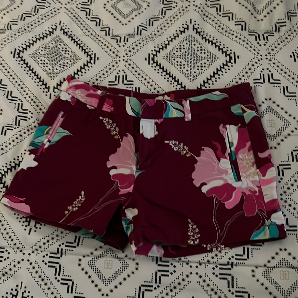 Stylus flower shorts